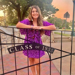 Meet your Posher, Lizzie